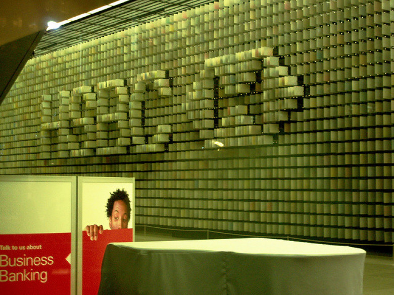 http://www.flickr.com/photos/liquidx/2525171472/
