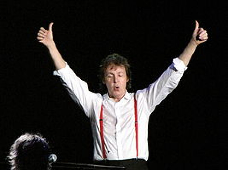 http://simple.wikipedia.org/wiki/Paul_McCartney