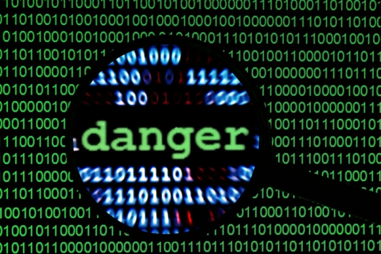 http://zapt2.staticworld.net/images/article/2013/04/cybersecurity_cybercrime_danger-100034560-large.jpg