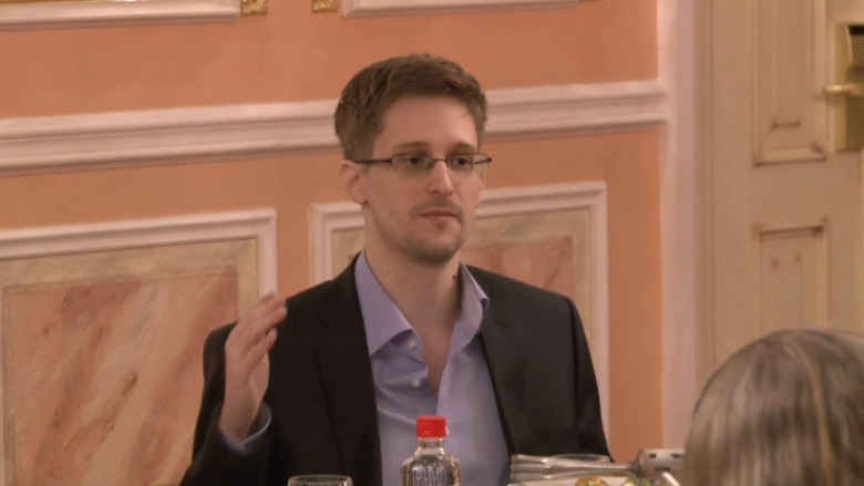 http://tctechcrunch2011.files.wordpress.com/2014/08/edward_snowden_2013-10-9_2.jpg?w=738