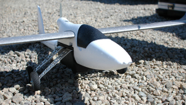 http://static.arstechnica.net/assets/2012/02/louis_uav_by_terrapan_labs-4f43fe6-