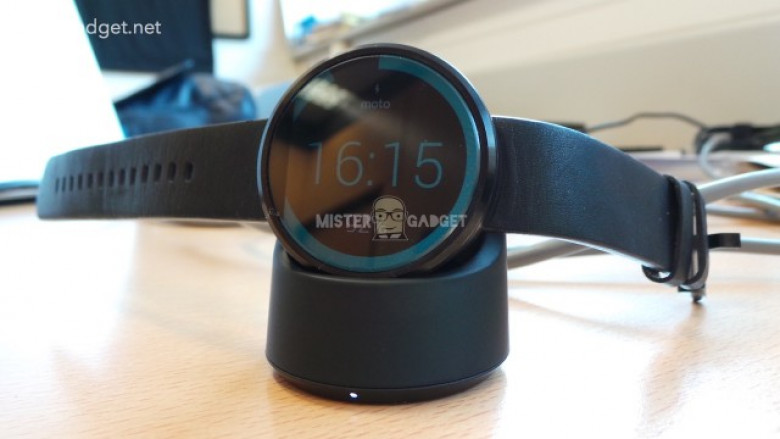 http://static.neow.in/images/uploaded/moto360_story.jpg