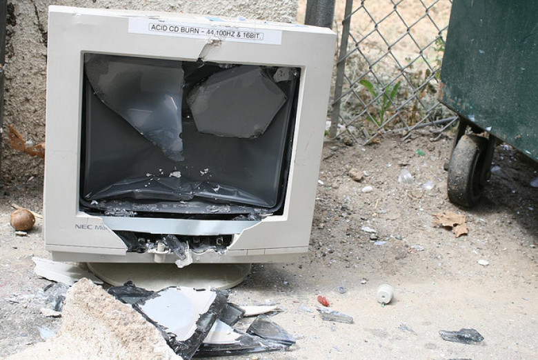 http://cdn.arstechnica.net/wp-content/uploads/2013/07/smashed-monitor.jpg