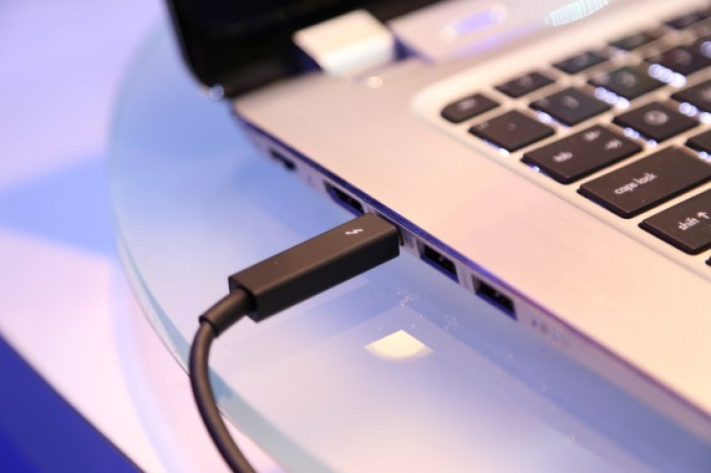 http://cdn.arstechnica.net/wp-content/uploads/2014/04/thunderbolt.jpg