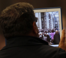 http://img.ibtimes.com/www/data/images/full/2011/12/12/203607-apples-next-ipad-p