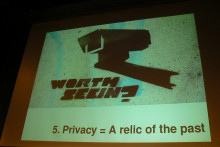 http://www.flickr.com/photos/leolumix/3583268858/