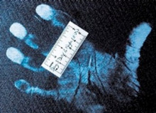 http://vertassets.blob.core.windows.net/image/1c86fef7/1c86fef7-2c9a-463c-b16b-73dde47b232c/375_250-fingerprint%2020from%2020fabric%2020-%2020for%2020web.jpg