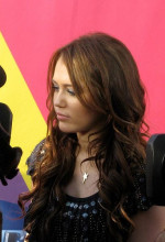 http://en.wikipedia.org/wiki/File:Miley_Cyrus_2008_MTV_VMA.jpg