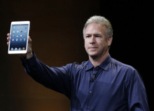 http://cultofmac.cultofmaccom.netdna-cdn.com/wp-content/uploads/2012/10/Phil-Schiller-iPad-mini.jpg