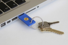 http://cdn.arstechnica.net/wp-content/uploads/2014/10/Security-Key-by-Yubico-in-USB-Port-on-Keychain-640x426.jpg