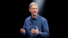http://1u88jj3r4db2x4txp44yqfj1.wpengine.netdna-cdn.com/wp-content/uploads/2016/07/Tim-Cook-Apple-3-930x526.jpg